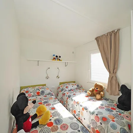 مكان تخييم Butterfly Village 4*