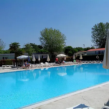 Campsite Butterfly Village 4*